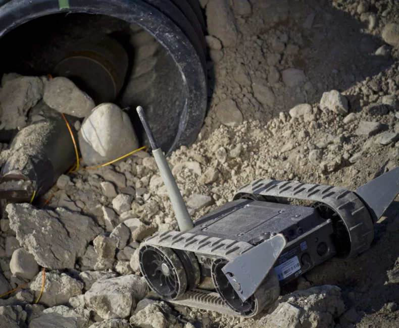 Nejmenší z rodiny profesionálních robotů iRobot model 110 FirstLook